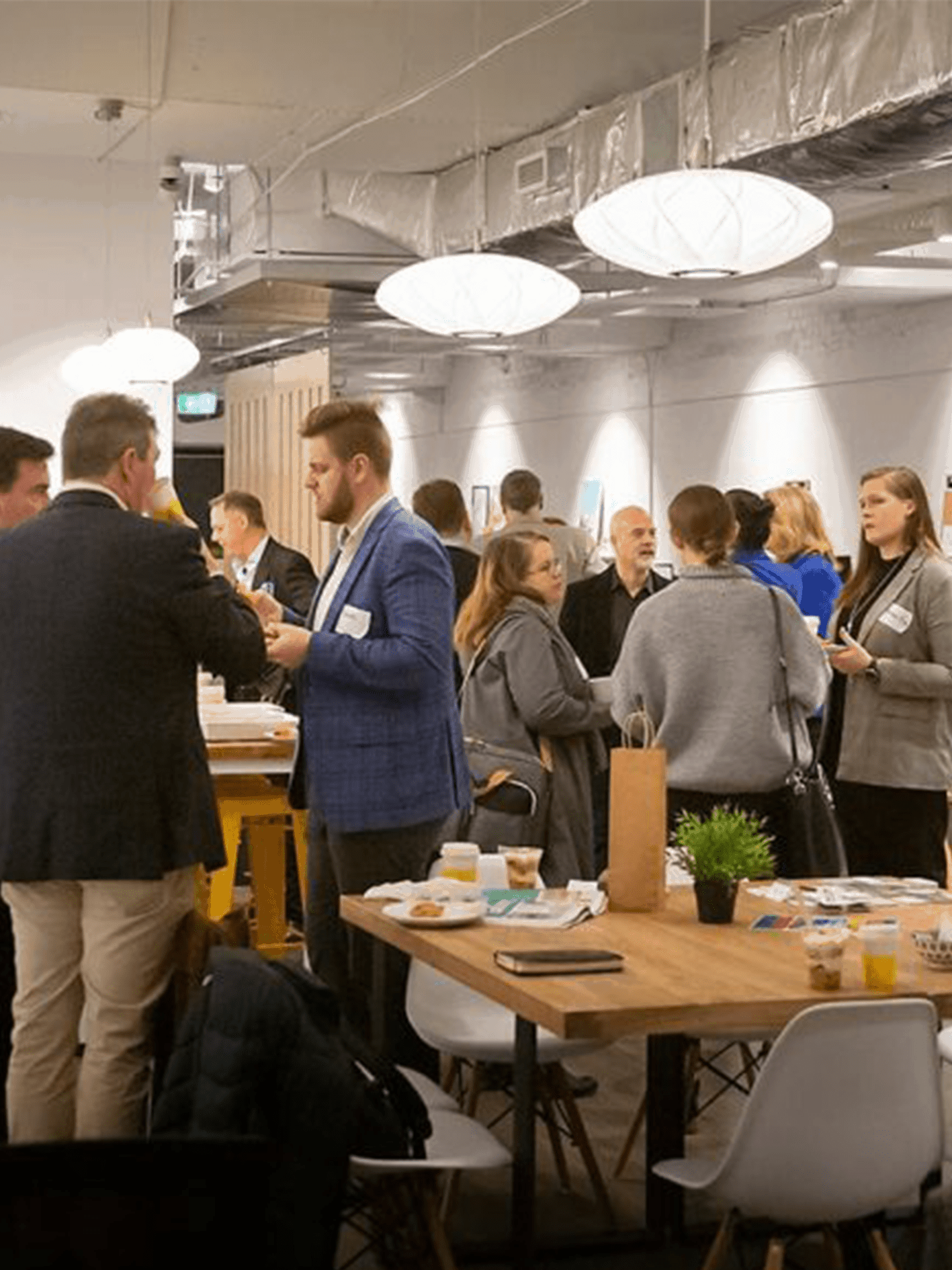 Coworking Space - Networking Event Discussions Coworking Space - Networking Event Discussions