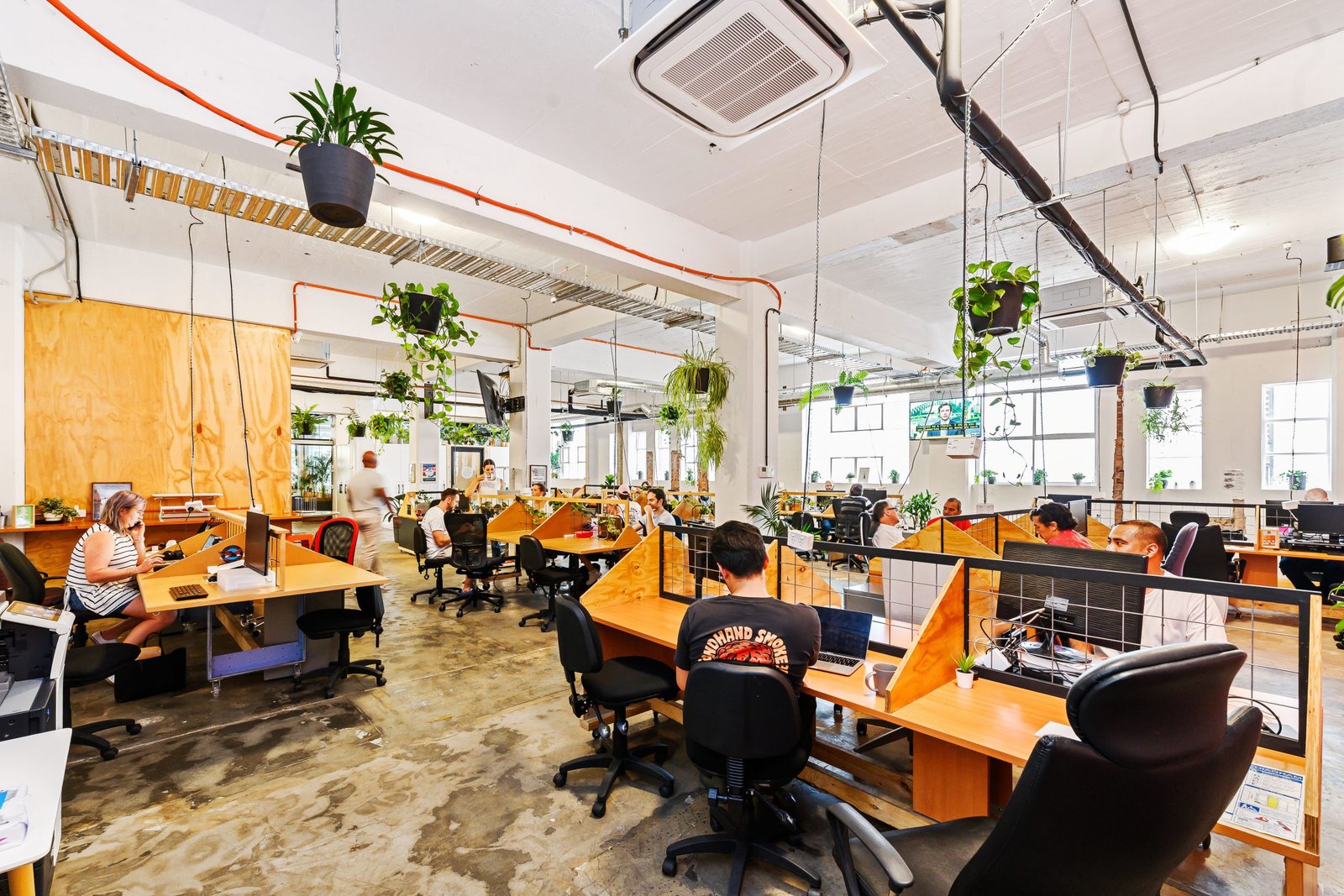 Coworking Community - Corporate Connection